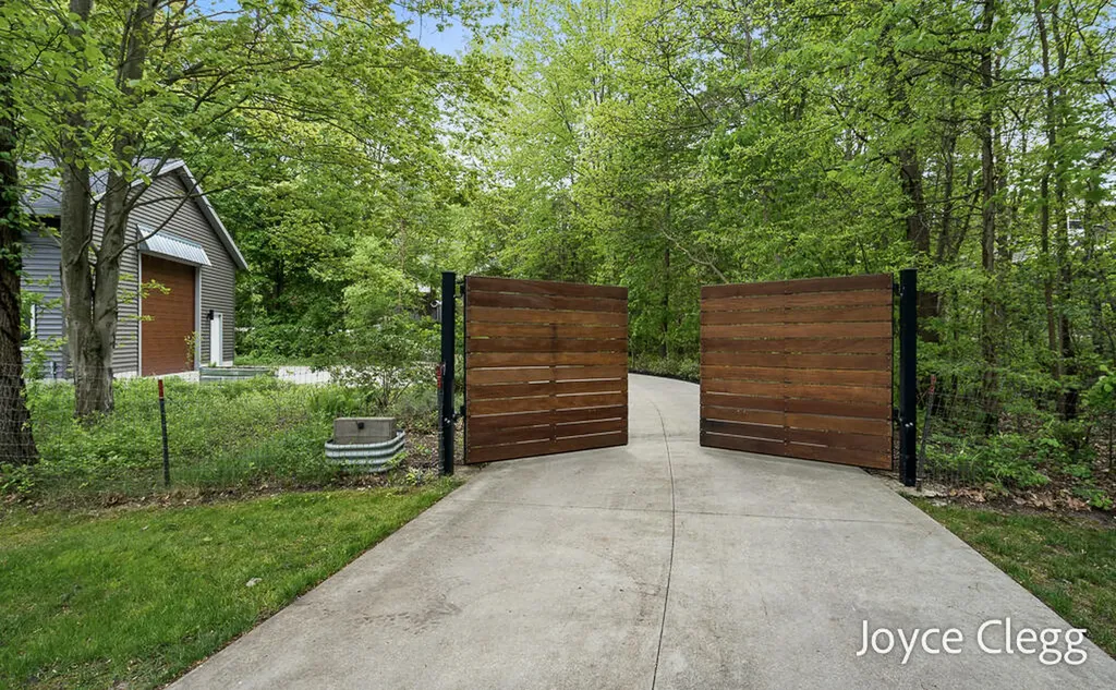 6432 146th Avenue Laketown Township MI 49423
