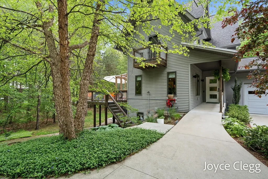 6432 146th Avenue Laketown Township MI 49423