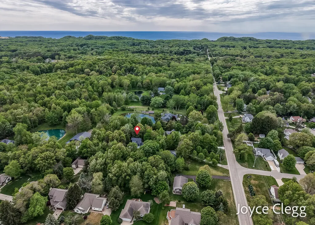 6432 146th Avenue Laketown Township MI 49423