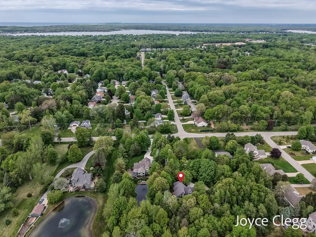 6432 146th Avenue Laketown Township MI 49423