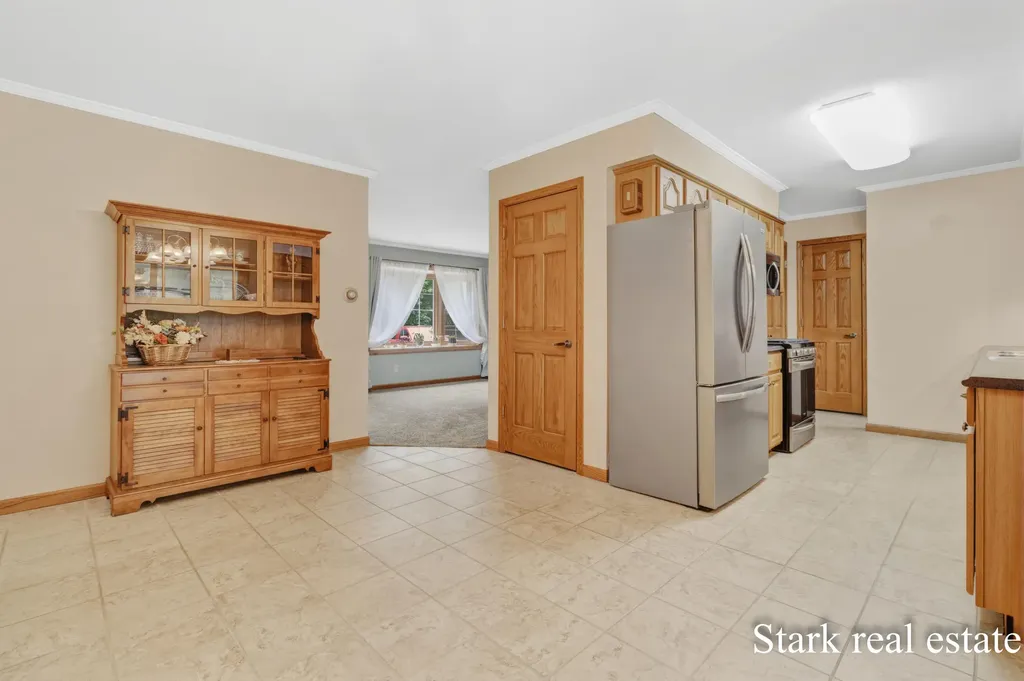 1290 Cardinal Circle Drive Muskegon Charter Township MI 49445