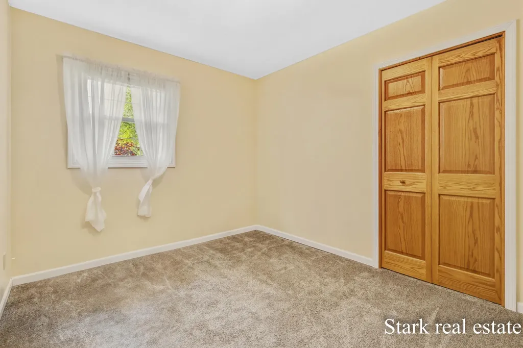 1290 Cardinal Circle Drive Muskegon Charter Township MI 49445