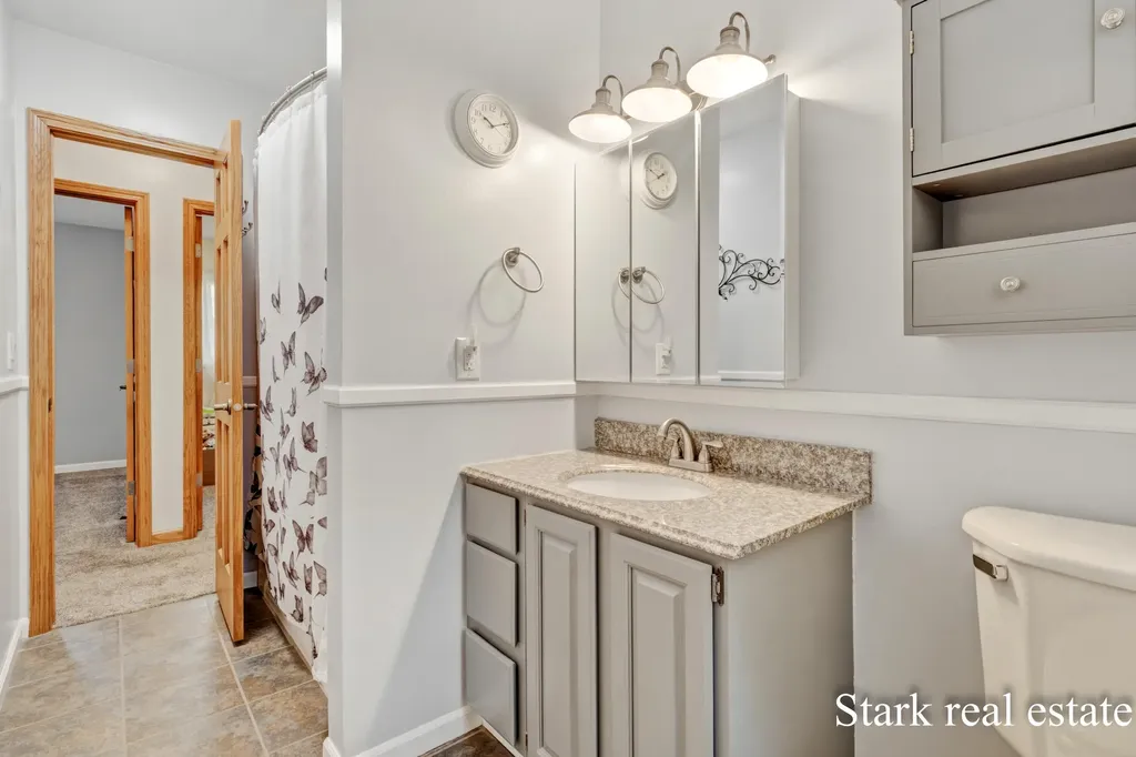 1290 Cardinal Circle Drive Muskegon Charter Township MI 49445