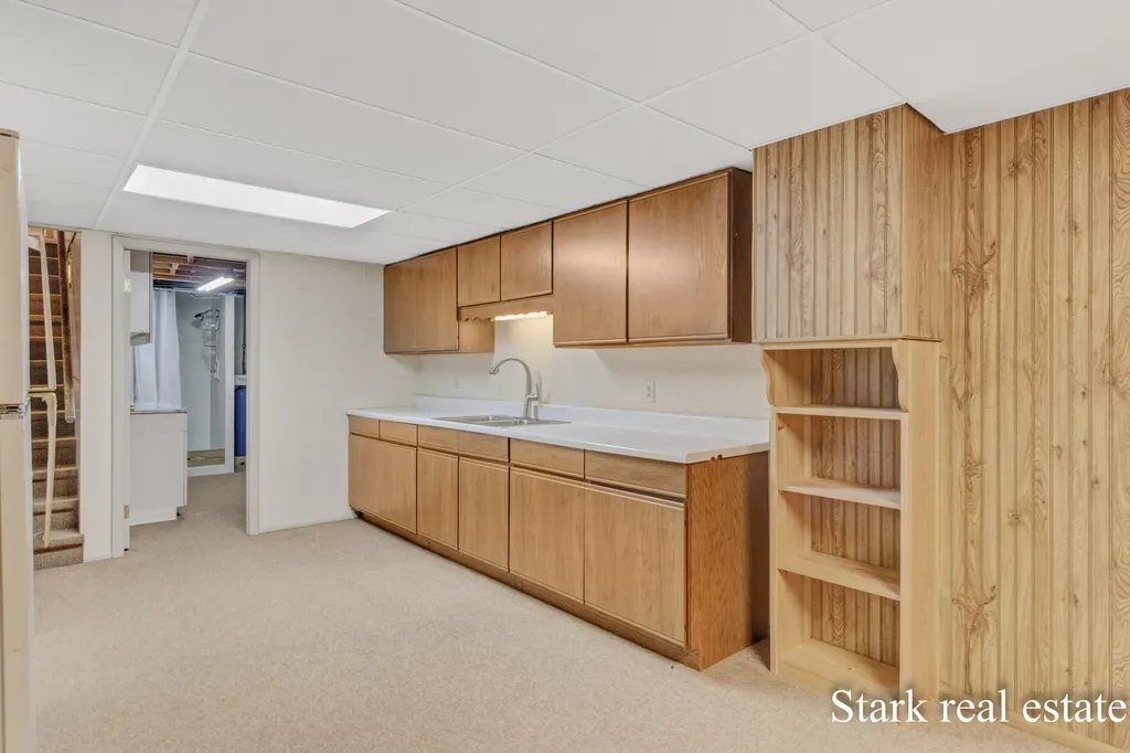 1290 Cardinal Circle Drive Muskegon Charter Township MI 49445
