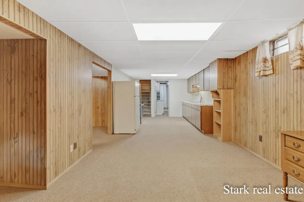 1290 Cardinal Circle Drive Muskegon Charter Township MI 49445