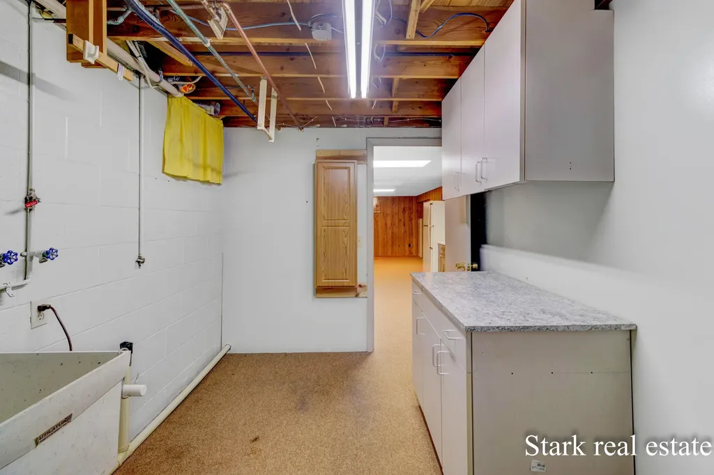 1290 Cardinal Circle Drive Muskegon Charter Township MI 49445