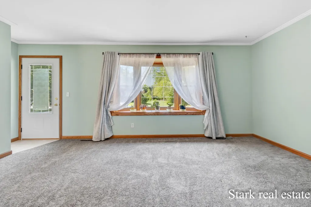 1290 Cardinal Circle Drive Muskegon Charter Township MI 49445