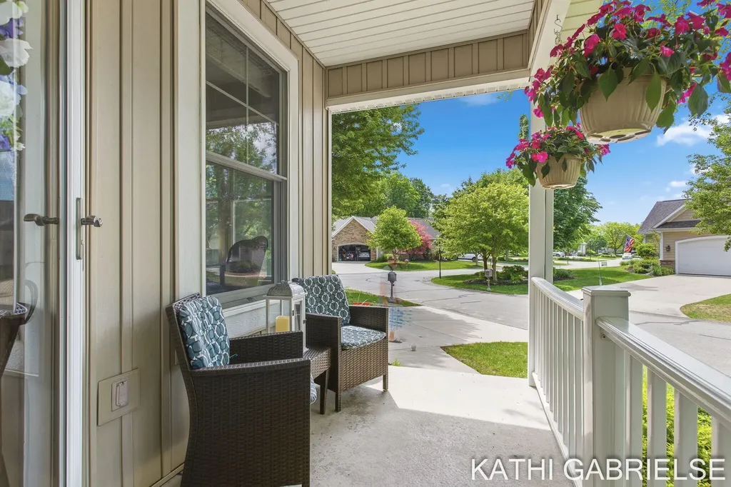16273 Riverdale Court Ferrysburg City MI 49456