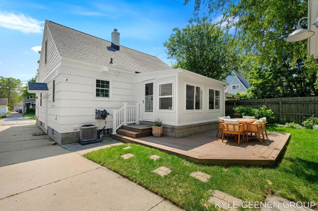 1347 Fisk Road SE Grand Rapids City MI 49506