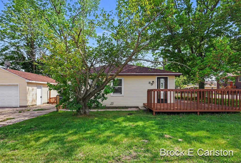 85 Lakeshore Boulevard Norton Shores City MI 49444