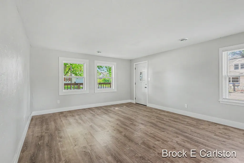 85 Lakeshore Boulevard Norton Shores City MI 49444