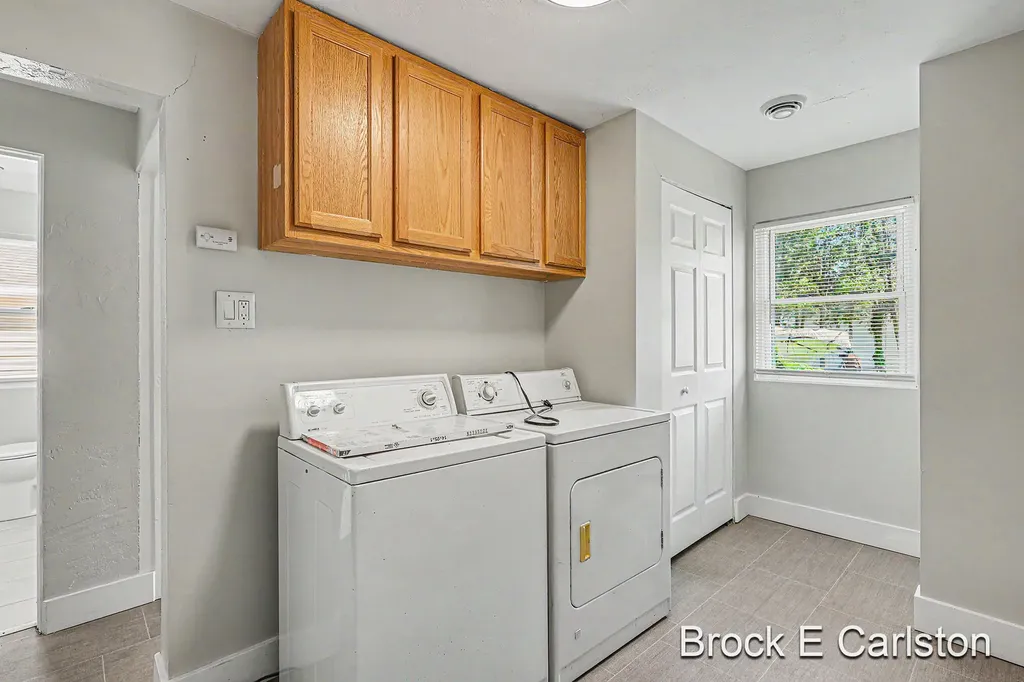 85 Lakeshore Boulevard Norton Shores City MI 49444