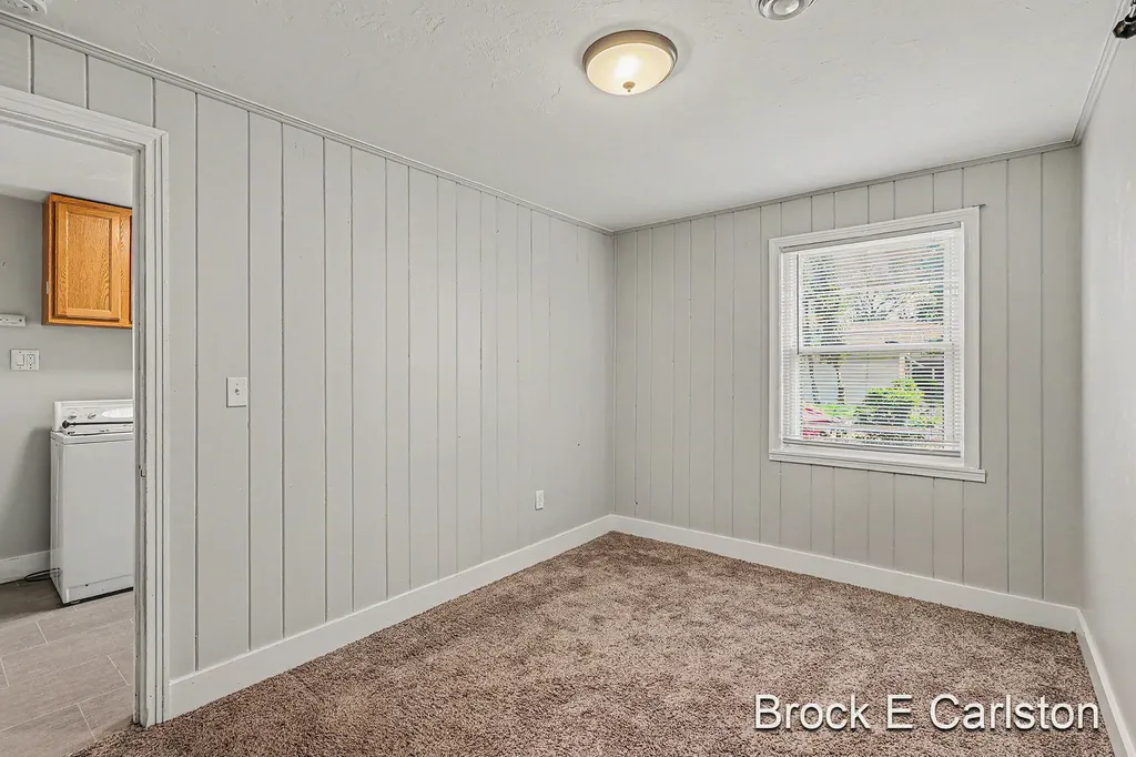 85 Lakeshore Boulevard Norton Shores City MI 49444