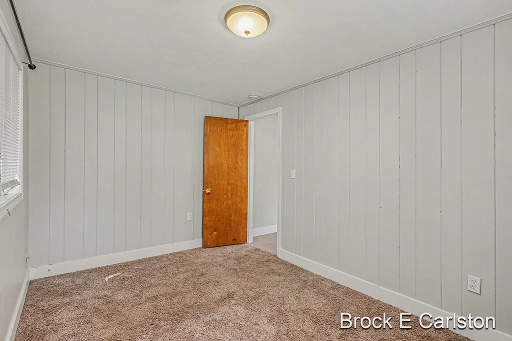 85 Lakeshore Boulevard Norton Shores City MI 49444