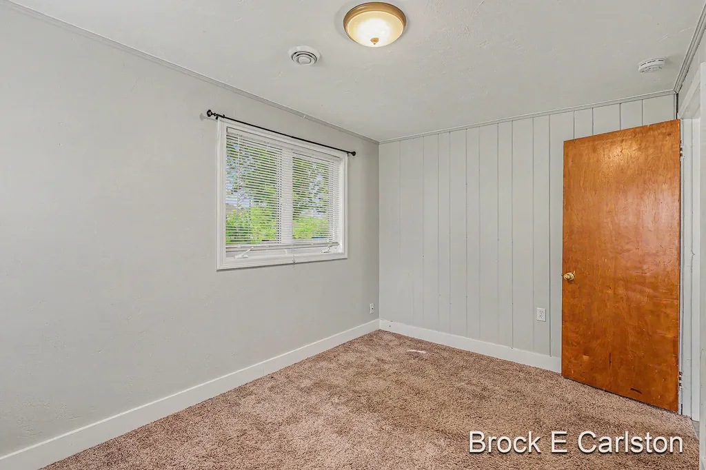 85 Lakeshore Boulevard Norton Shores City MI 49444