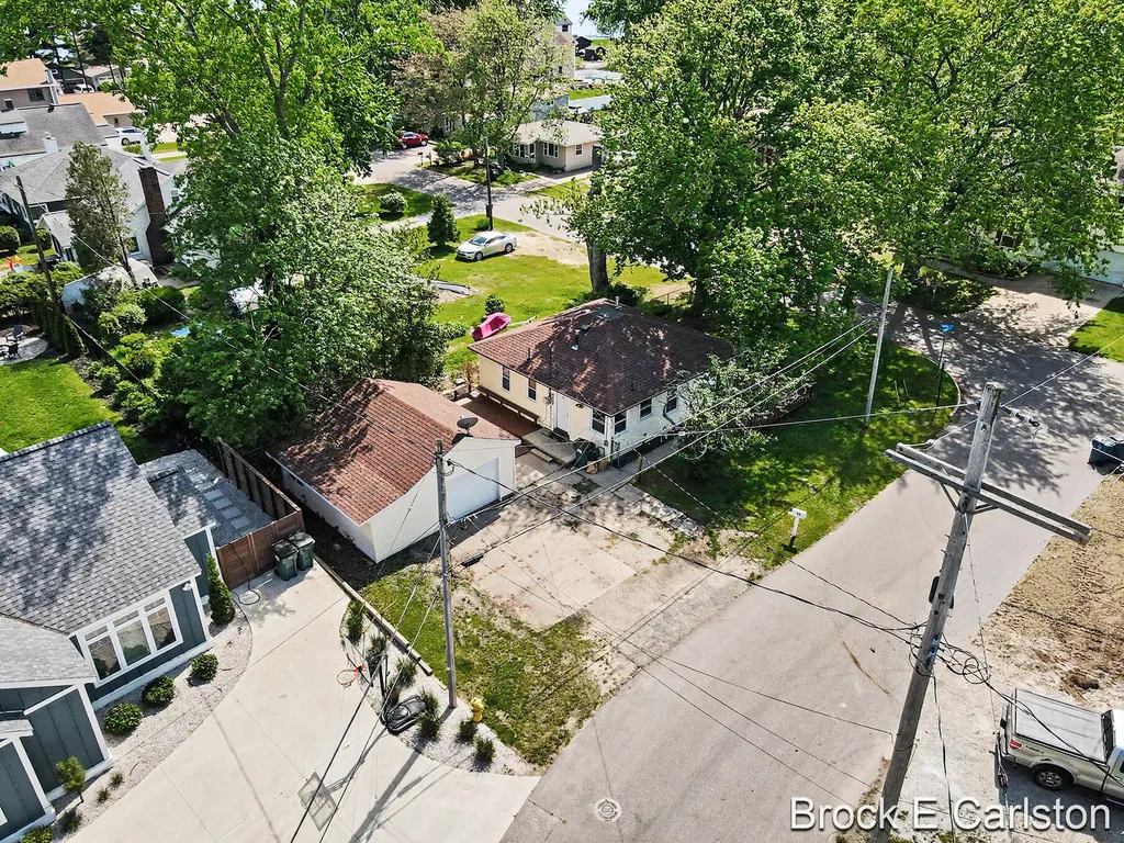 85 Lakeshore Boulevard Norton Shores City MI 49444