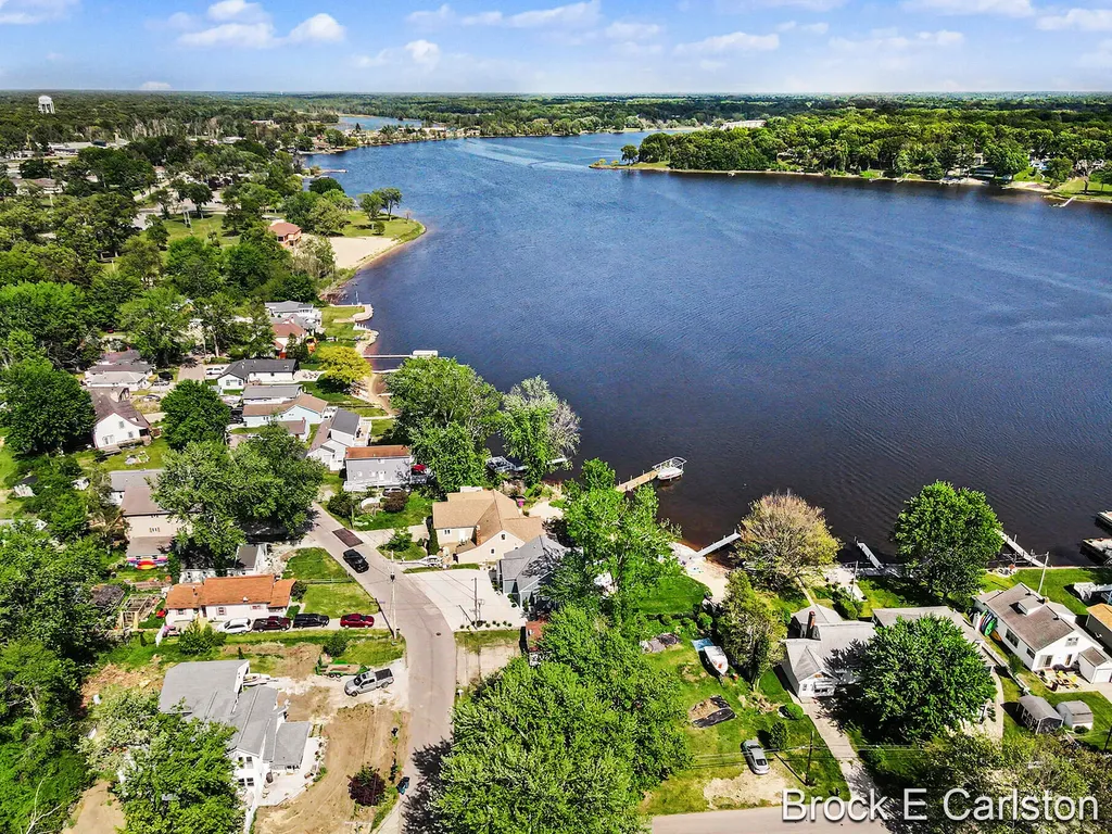 85 Lakeshore Boulevard Norton Shores City MI 49444