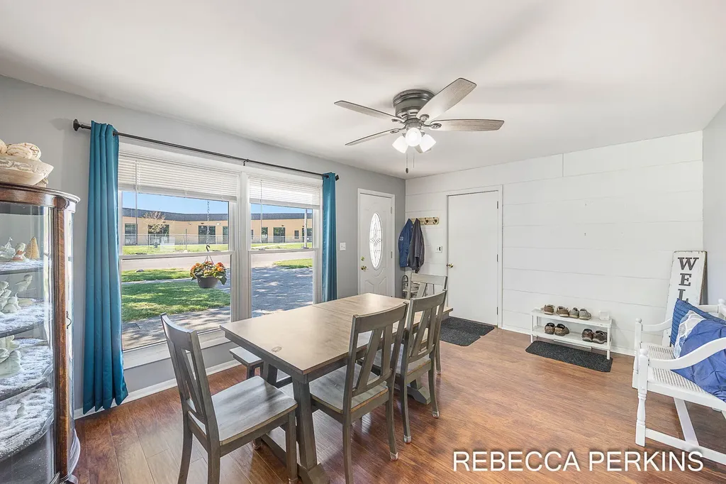 286 Dartmouth Avenue Holland City MI 49423