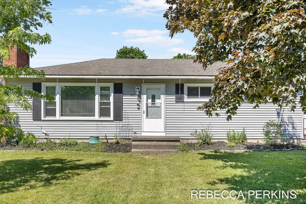 286 Dartmouth Avenue Holland City MI 49423