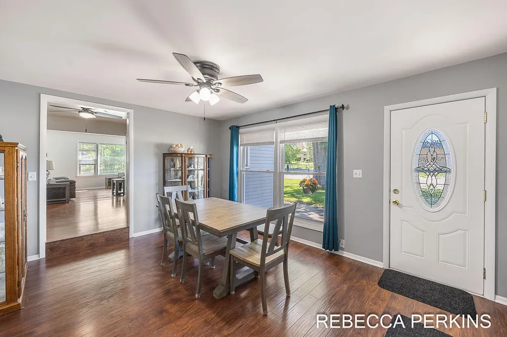 286 Dartmouth Avenue Holland City MI 49423