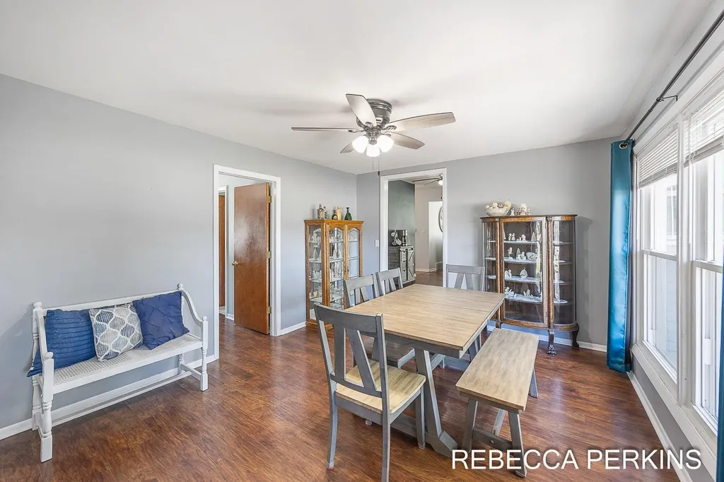 286 Dartmouth Avenue Holland City MI 49423