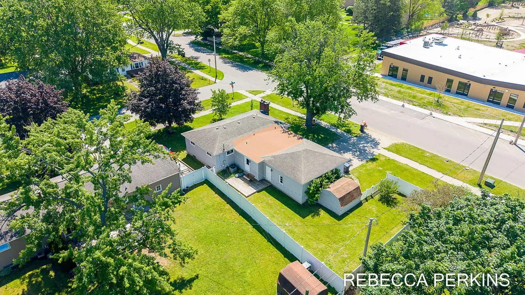 286 Dartmouth Avenue Holland City MI 49423