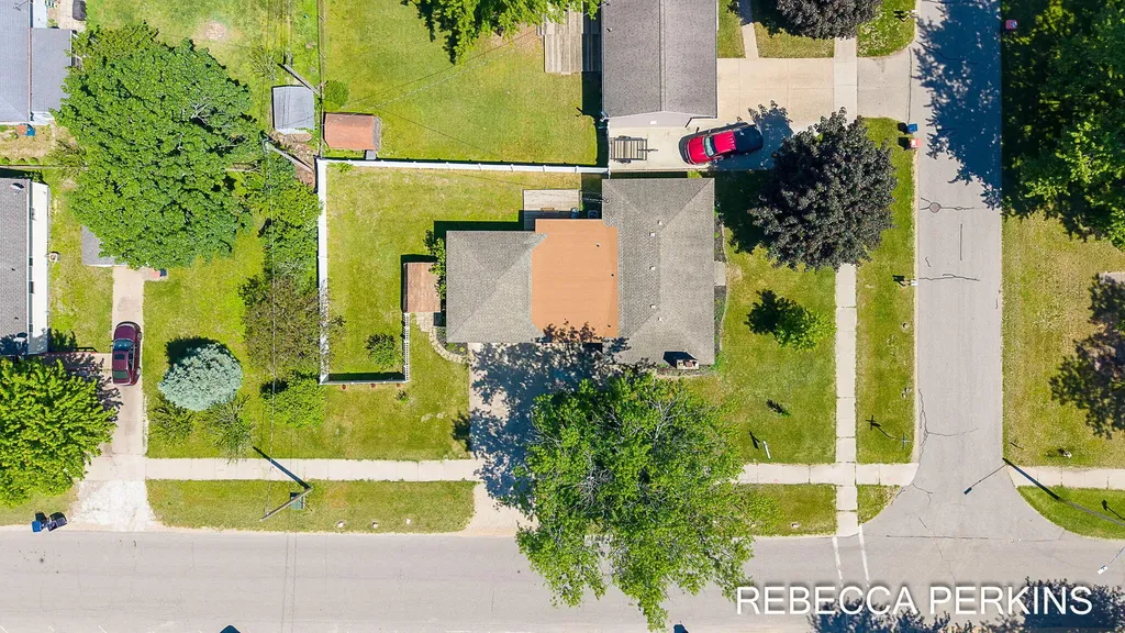 286 Dartmouth Avenue Holland City MI 49423