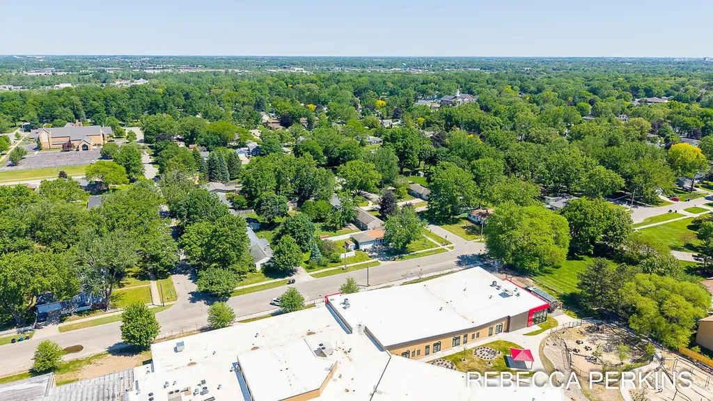 286 Dartmouth Avenue Holland City MI 49423