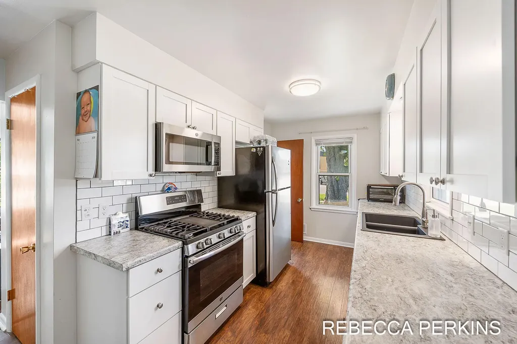 286 Dartmouth Avenue Holland City MI 49423