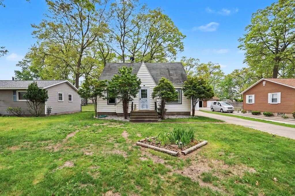 713 E Spring Street Whitehall City MI 49461