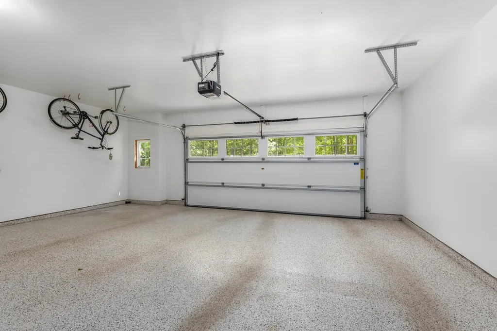 3977 Tall Grass East Court Park Township MI 49424