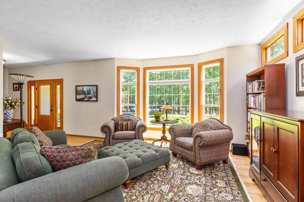 3977 Tall Grass East Court Park Township MI 49424