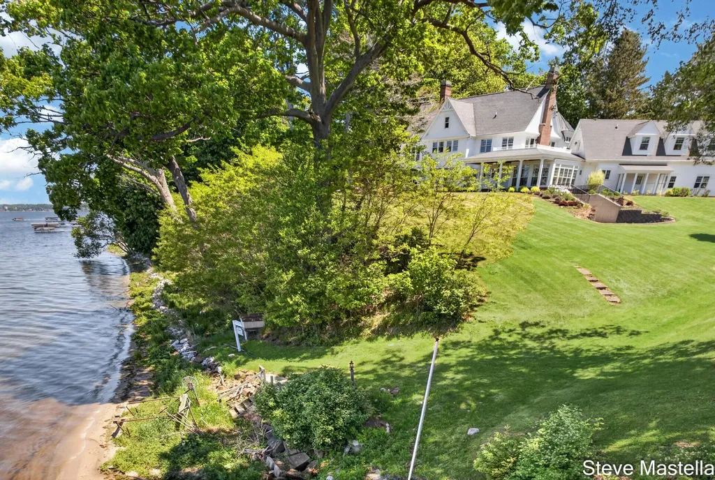 5592 S Shore Drive Fruitland Township MI 49461