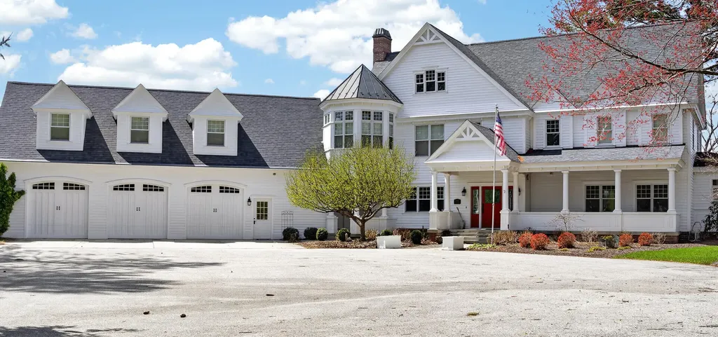 5592 S Shore Drive Fruitland Township MI 49461