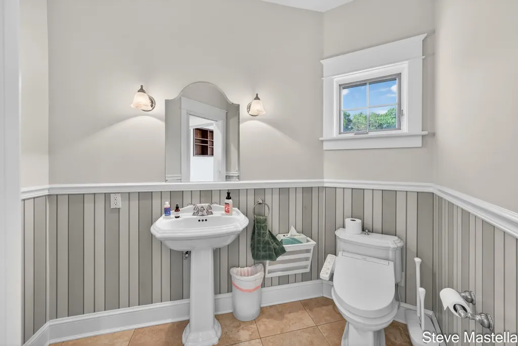 5592 S Shore Drive Fruitland Township MI 49461