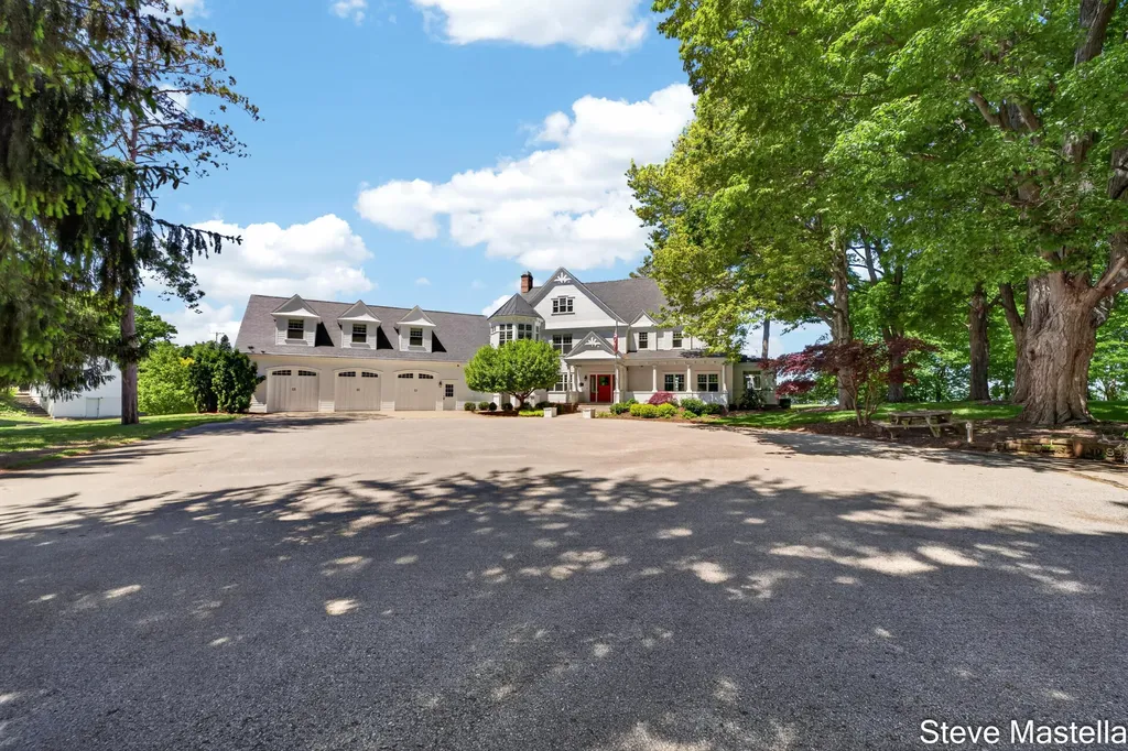 5592 S Shore Drive Fruitland Township MI 49461