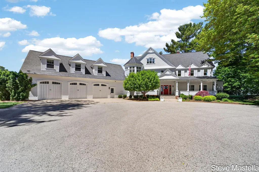 5592 S Shore Drive Fruitland Township MI 49461