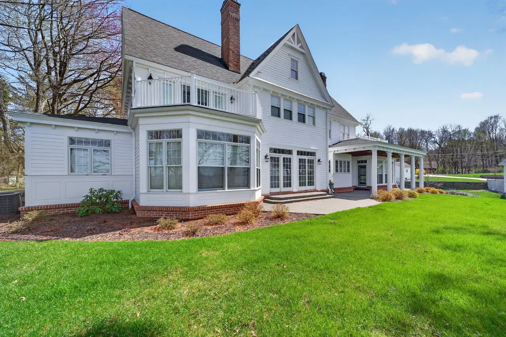 5592 S Shore Drive Fruitland Township MI 49461