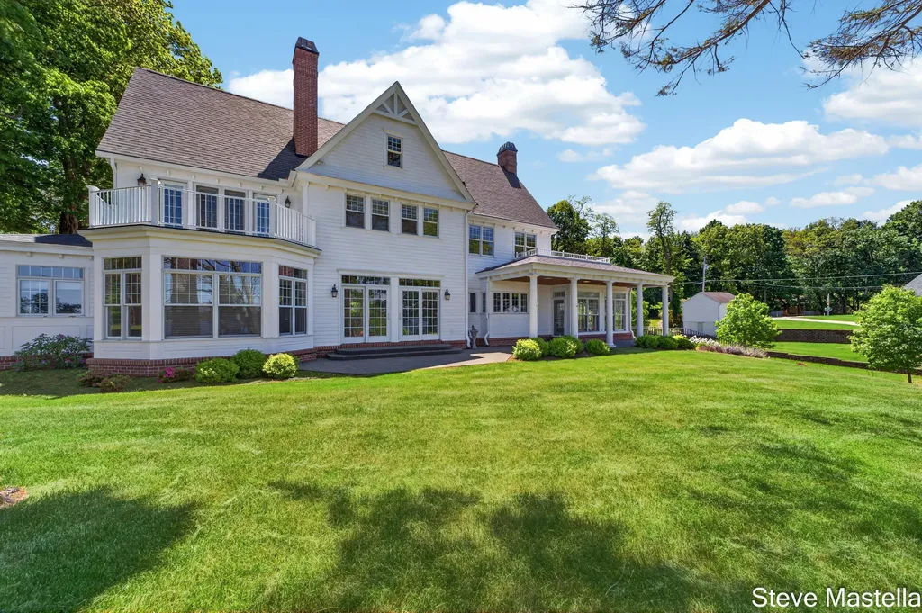 5592 S Shore Drive Fruitland Township MI 49461