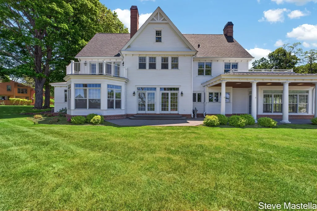 5592 S Shore Drive Fruitland Township MI 49461