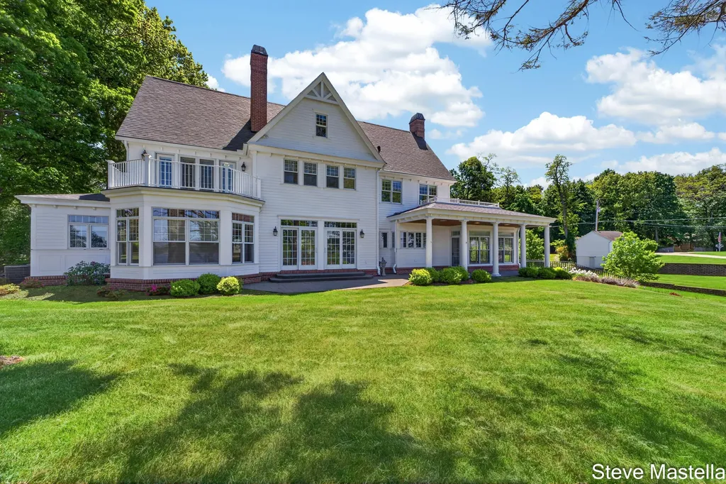 5592 S Shore Drive Fruitland Township MI 49461