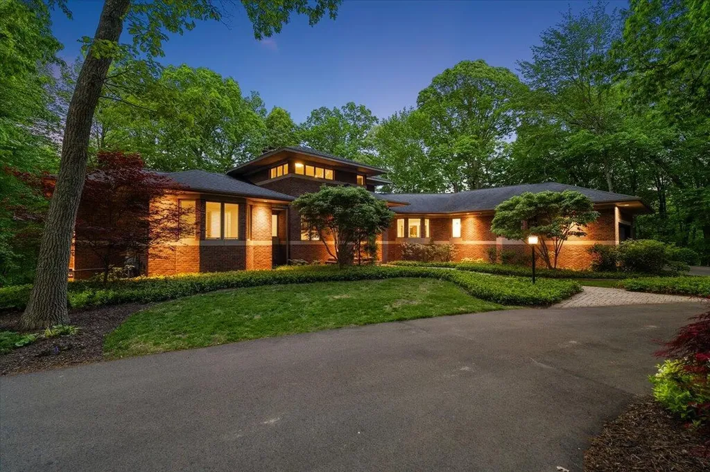 4166 Mystic Oak Court NE Plainfield Charter Township MI 49525