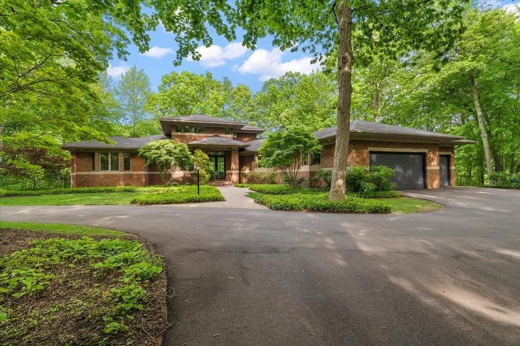 4166 Mystic Oak Court NE Plainfield Charter Township MI 49525