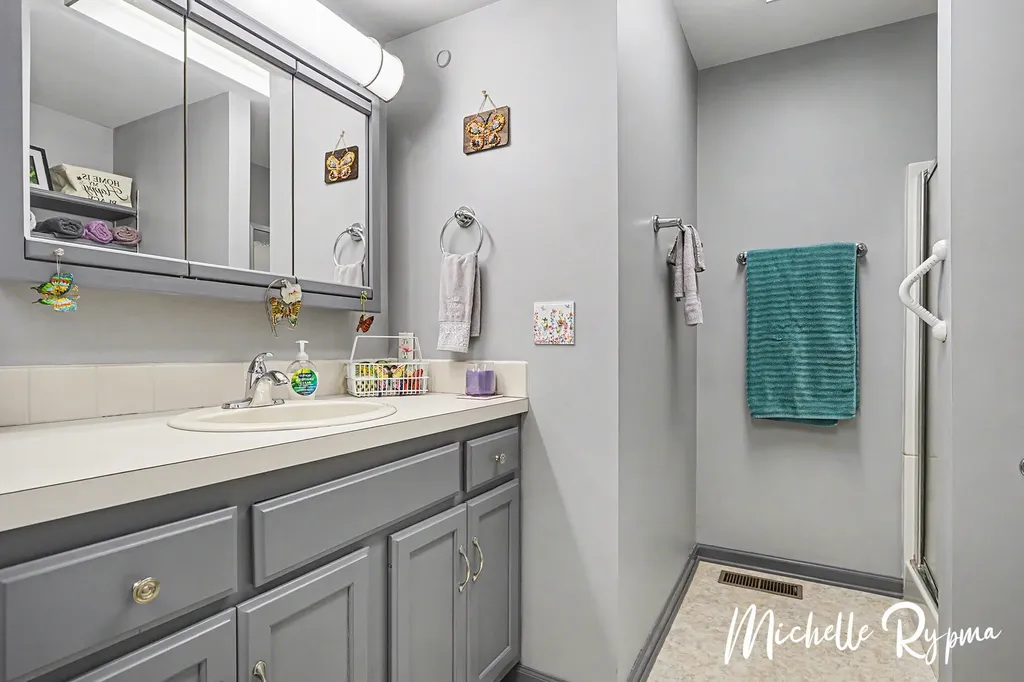 336 N Aniline Avenue Holland Charter Township MI 49424