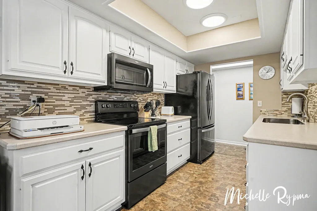 336 N Aniline Avenue Holland Charter Township MI 49424