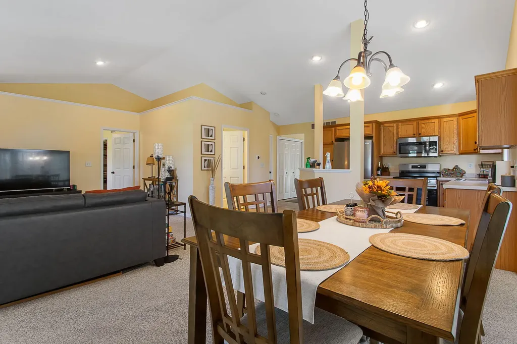 11818 Willow Wood North Holland Charter Township MI 49424