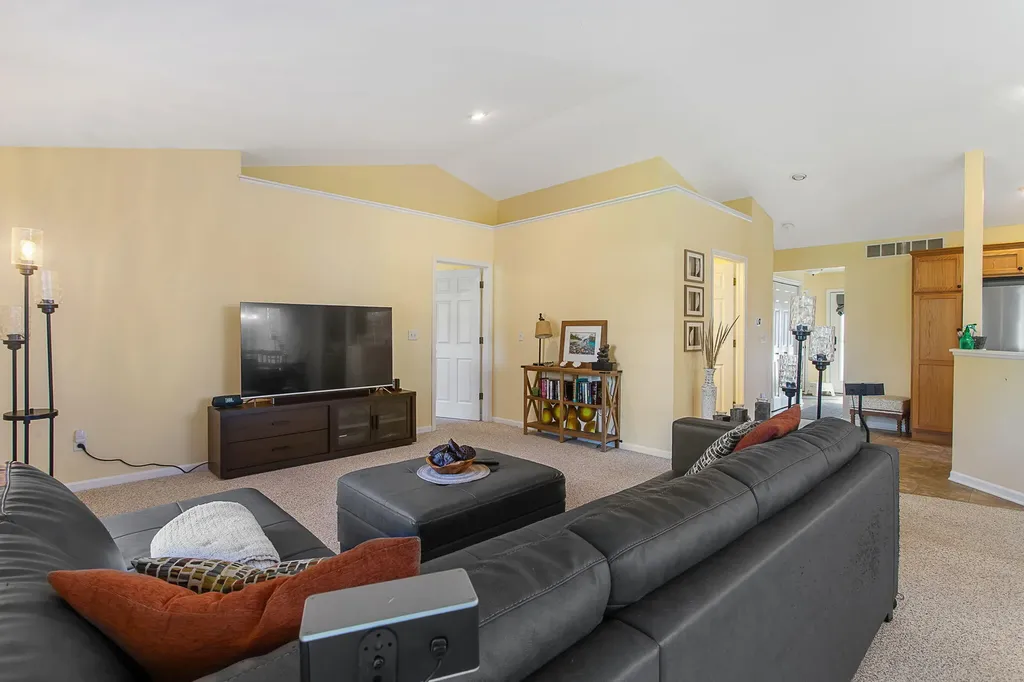 11818 Willow Wood North Holland Charter Township MI 49424