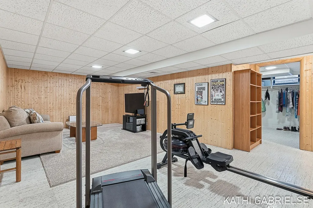 1830 Pine Court Grand Haven City MI 49417