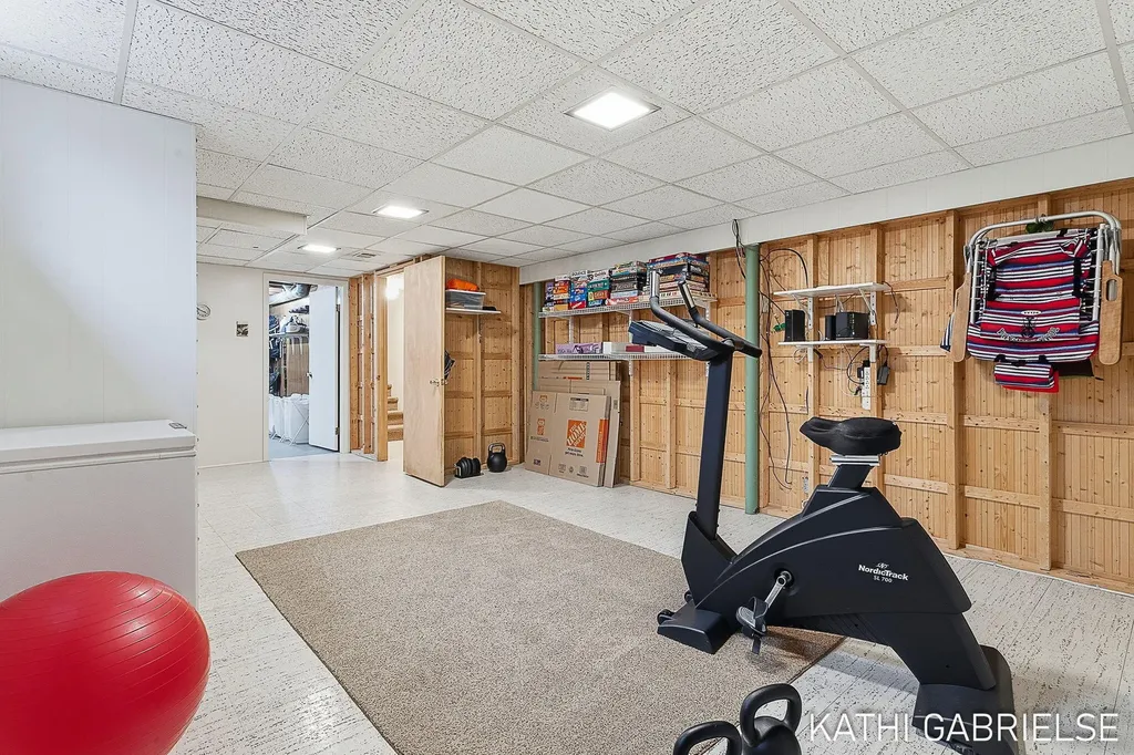1830 Pine Court Grand Haven City MI 49417