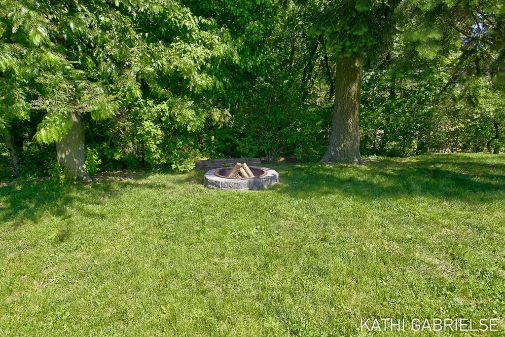 1830 Pine Court Grand Haven City MI 49417